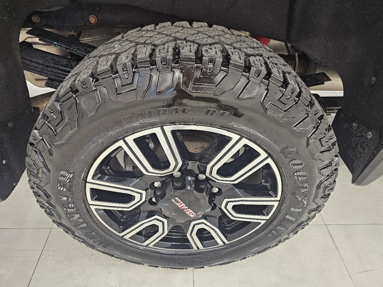 GMC Sierra 3500HD 4WD Crew Cab 172" AT4 2021