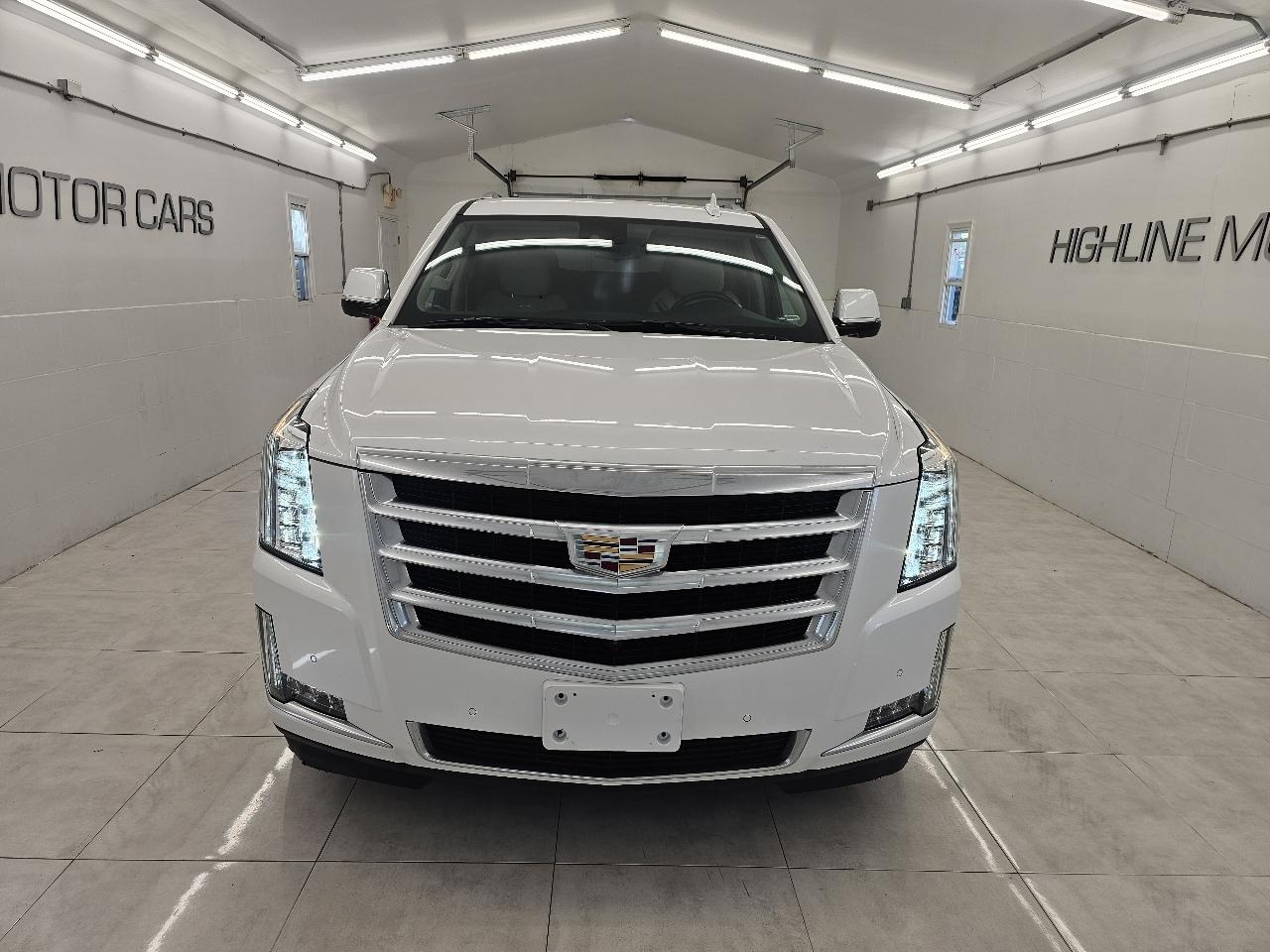 Cadillac Escalade 4WD 4dr Luxury 2020