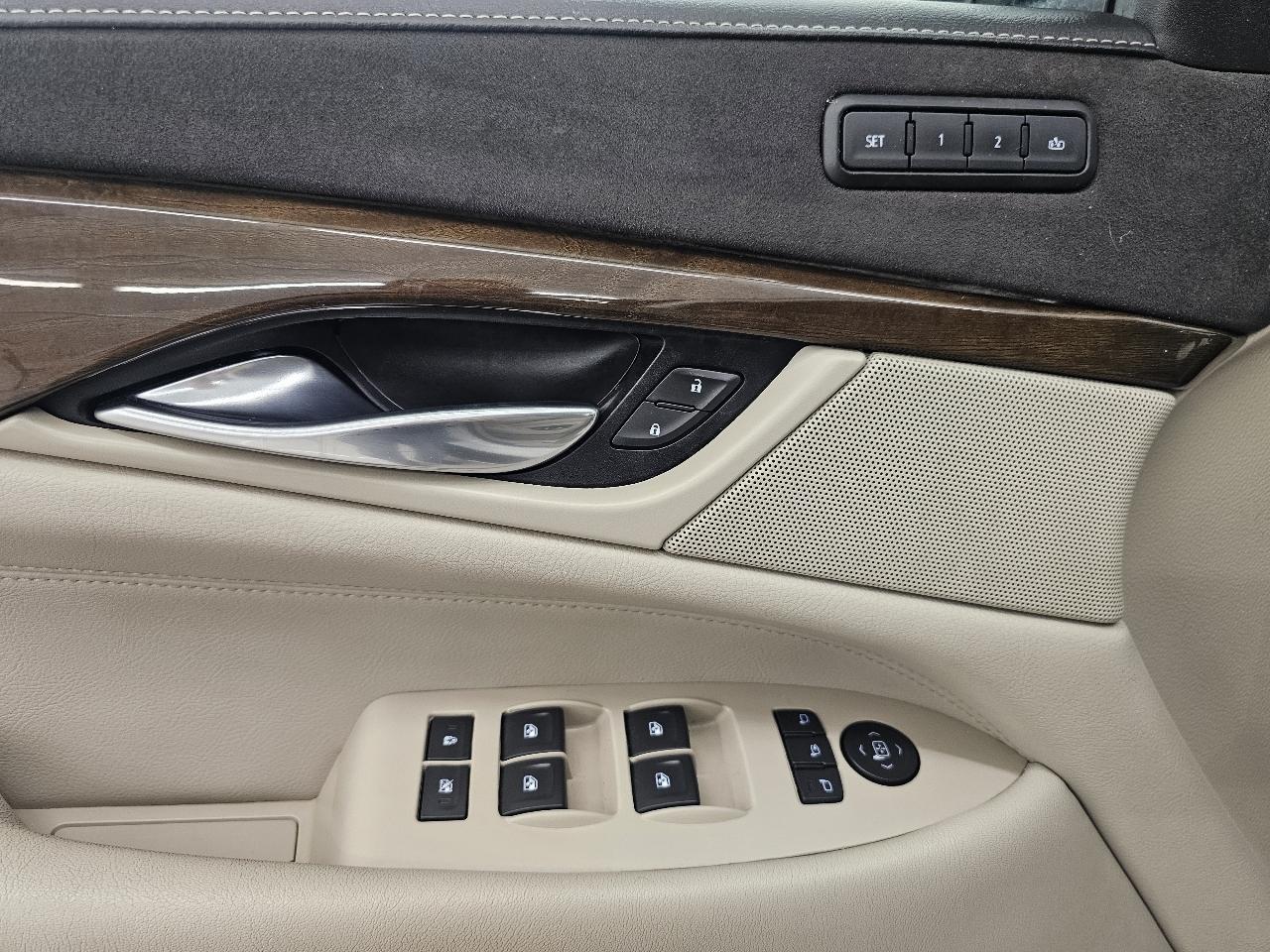 Cadillac Escalade 4WD 4dr Luxury 2020