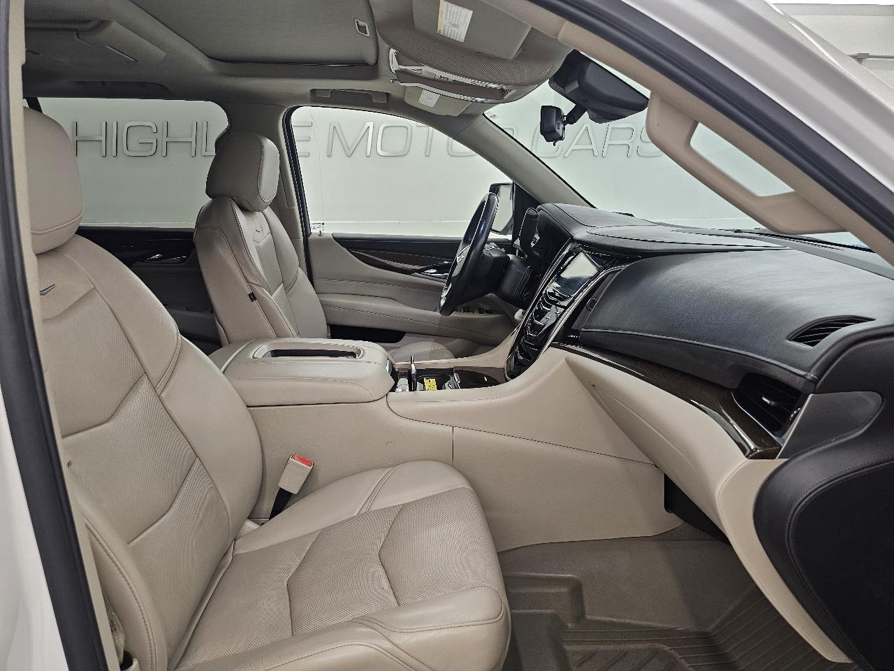 Cadillac Escalade 4WD 4dr Luxury 2020
