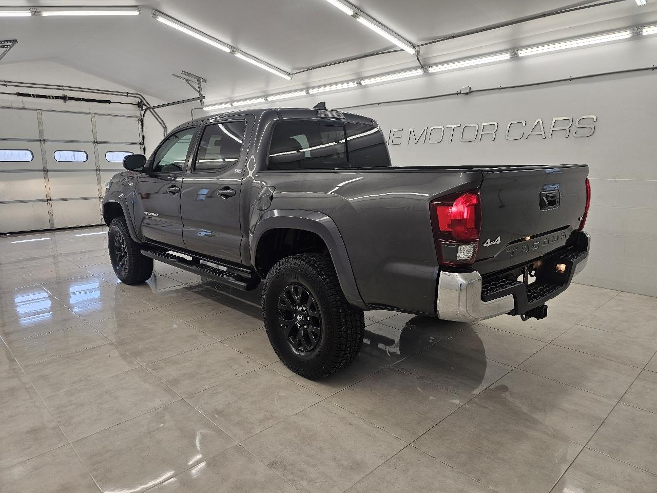 Toyota Tacoma 4WD TRD Off Road Double Cab 5' Bed V6 MT (Natl) 2019