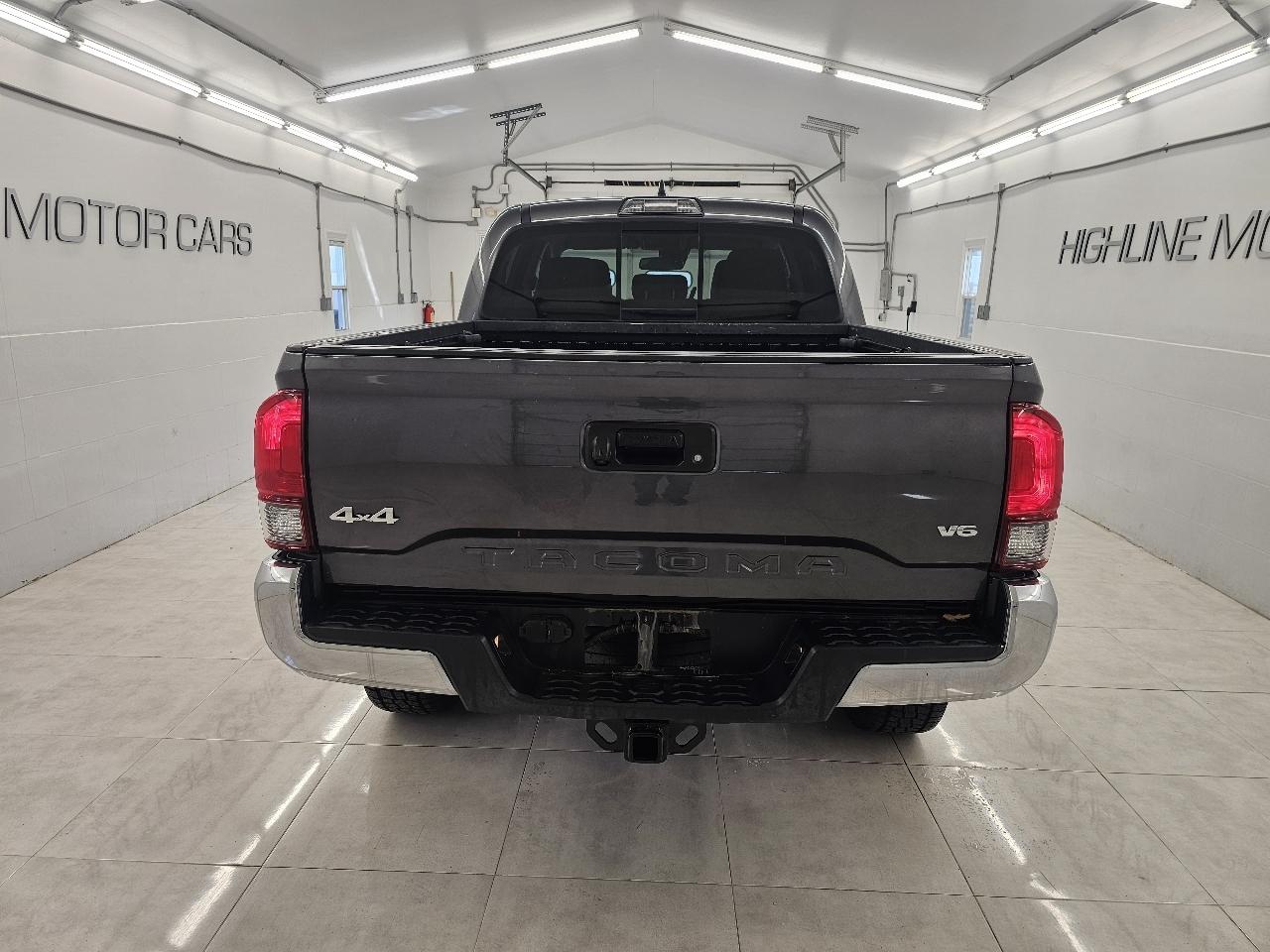 Toyota Tacoma 4WD TRD Off Road Double Cab 5' Bed V6 MT (Natl) 2019