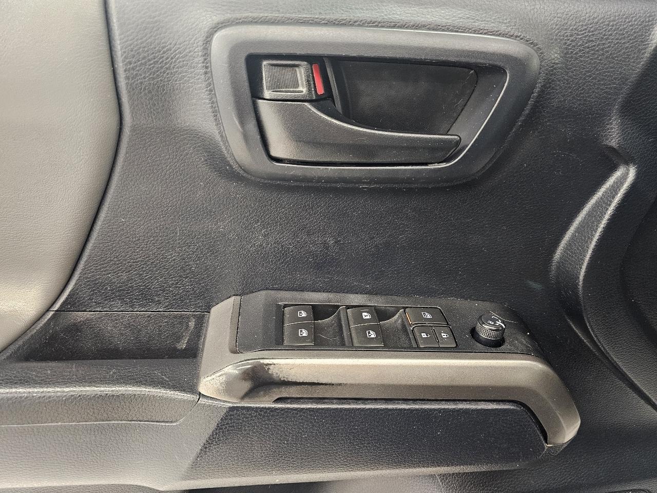 Toyota Tacoma 4WD TRD Off Road Double Cab 5' Bed V6 MT (Natl) 2019