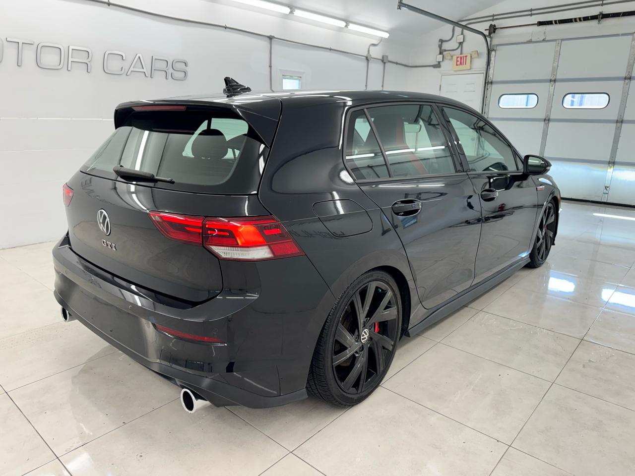 Volkswagen Golf GTI 2.0T SE Manual 2022