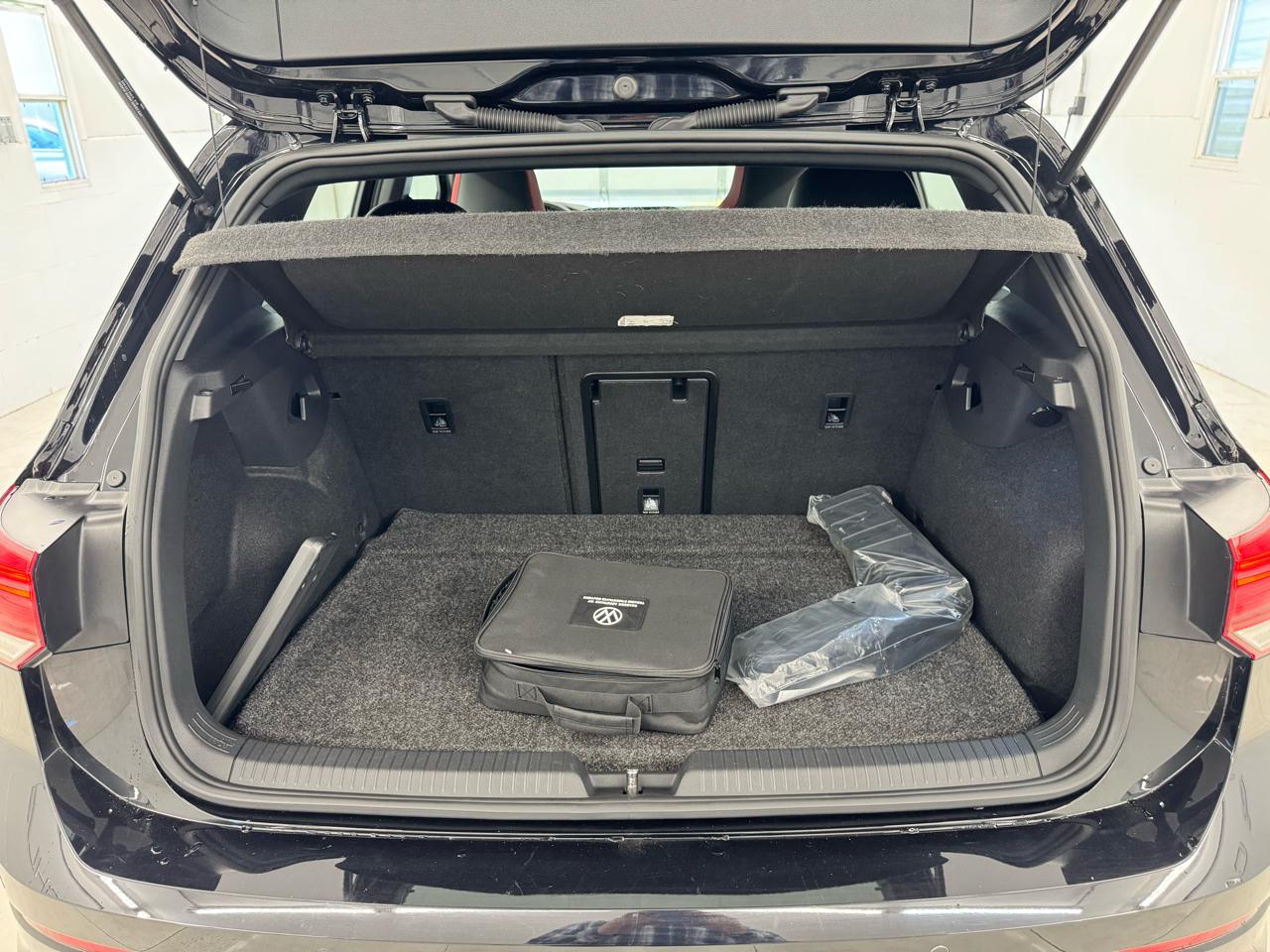 Volkswagen Golf GTI 2.0T SE Manual 2022
