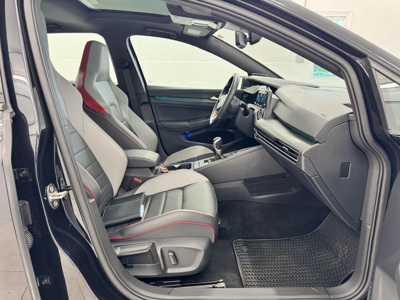 Volkswagen Golf GTI 2.0T SE Manual 2022