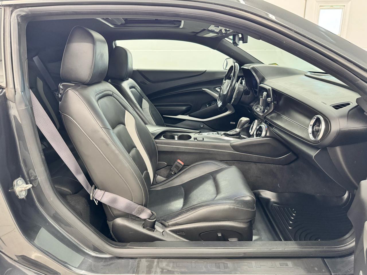 Chevrolet Camaro 2dr Cpe 2LT 2016