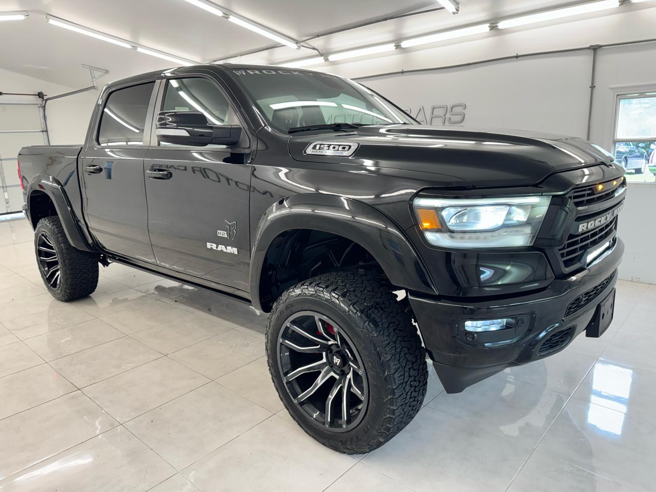 RAM 1500 Big Horn 4x4 Crew Cab 5'7" Box 2021
