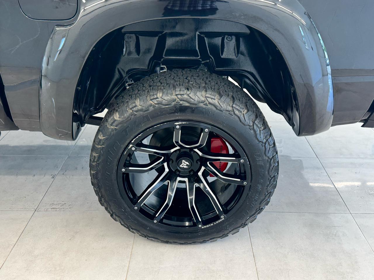 RAM 1500 Big Horn 4x4 Crew Cab 5'7" Box 2021