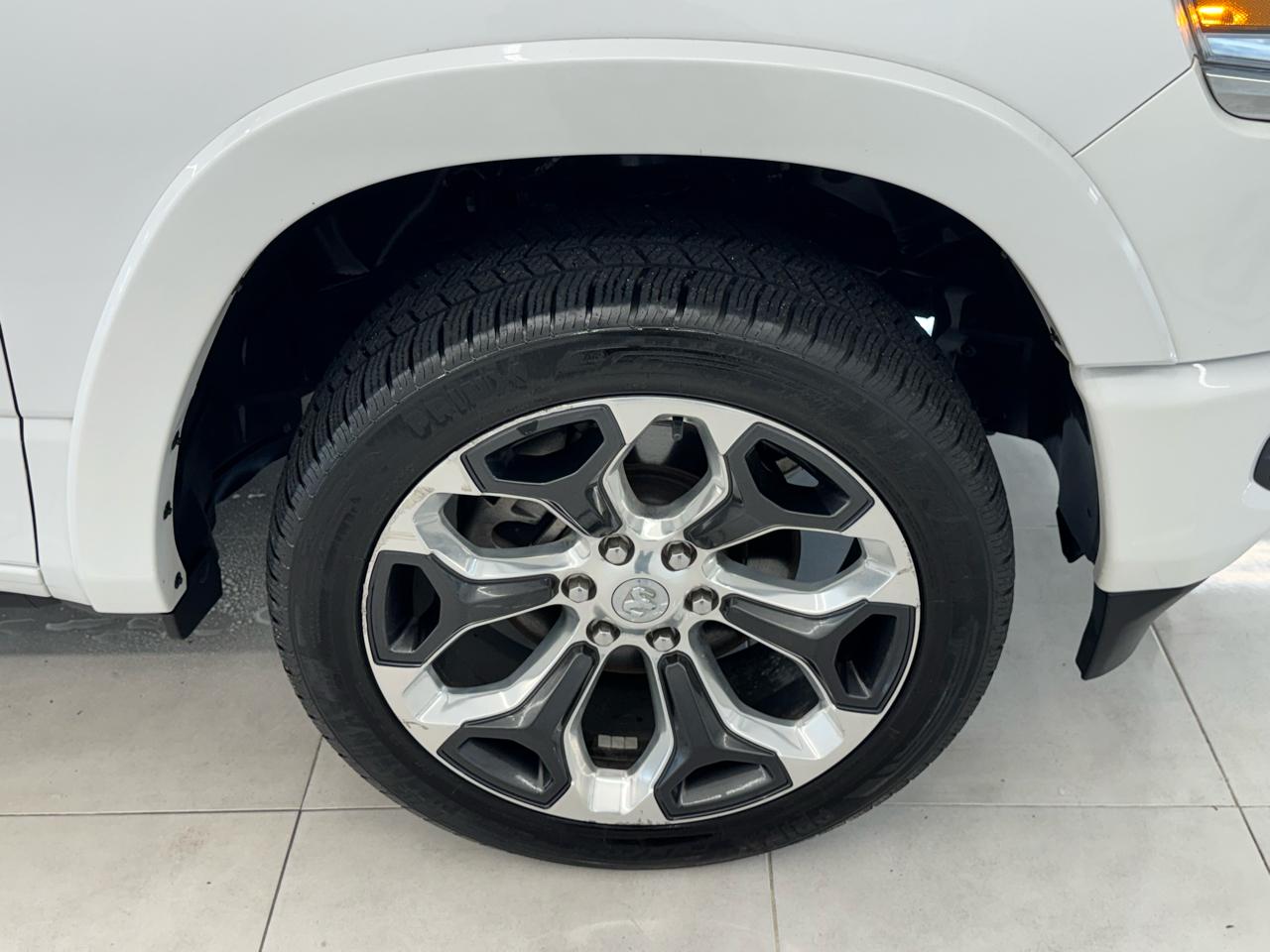 RAM 1500 Longhorn 4x4 Crew Cab 5'7" Box 2024