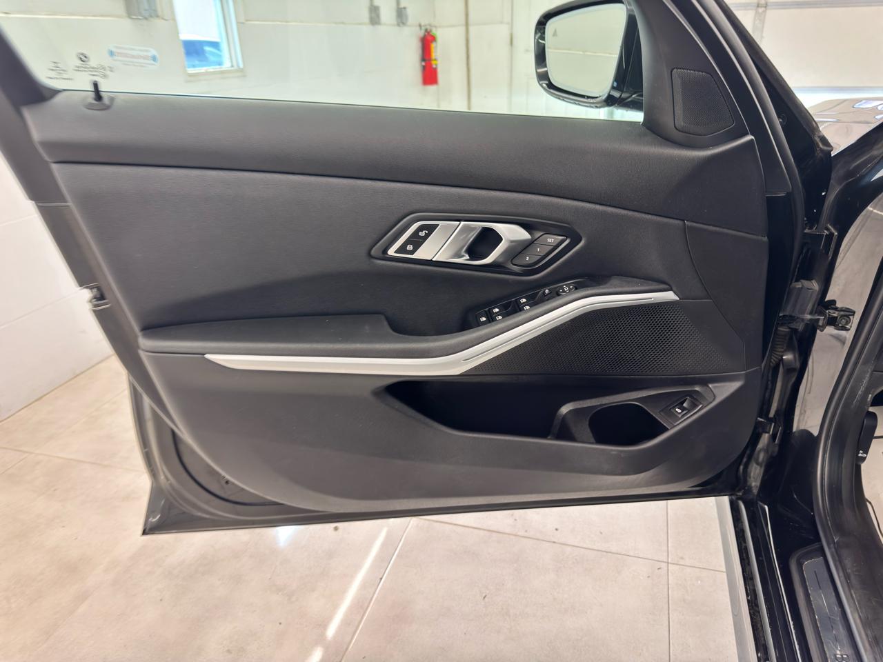 BMW 3 Series 330i xDrive Sedan North America 2020