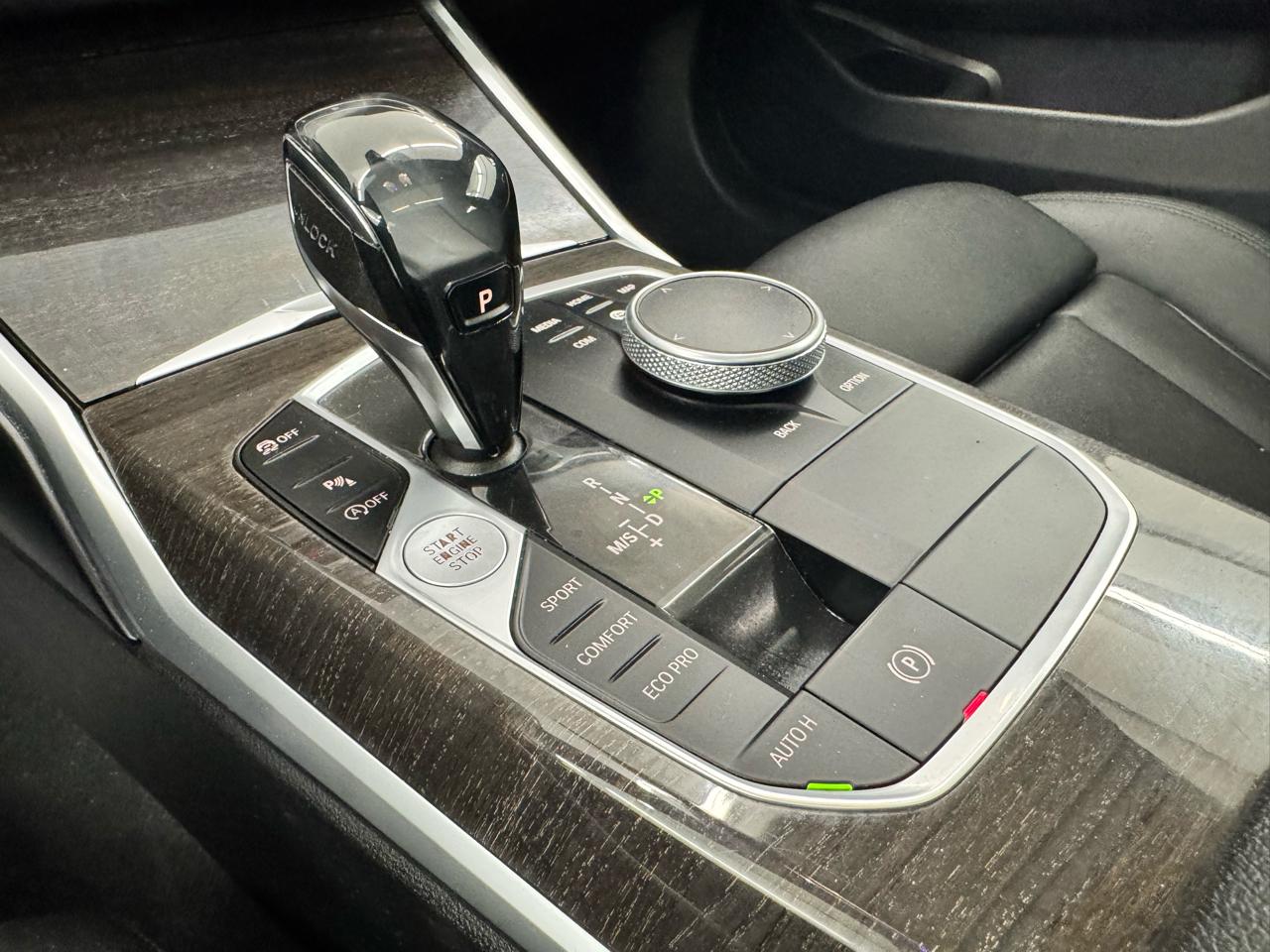 BMW 3 Series 330i xDrive Sedan North America 2020