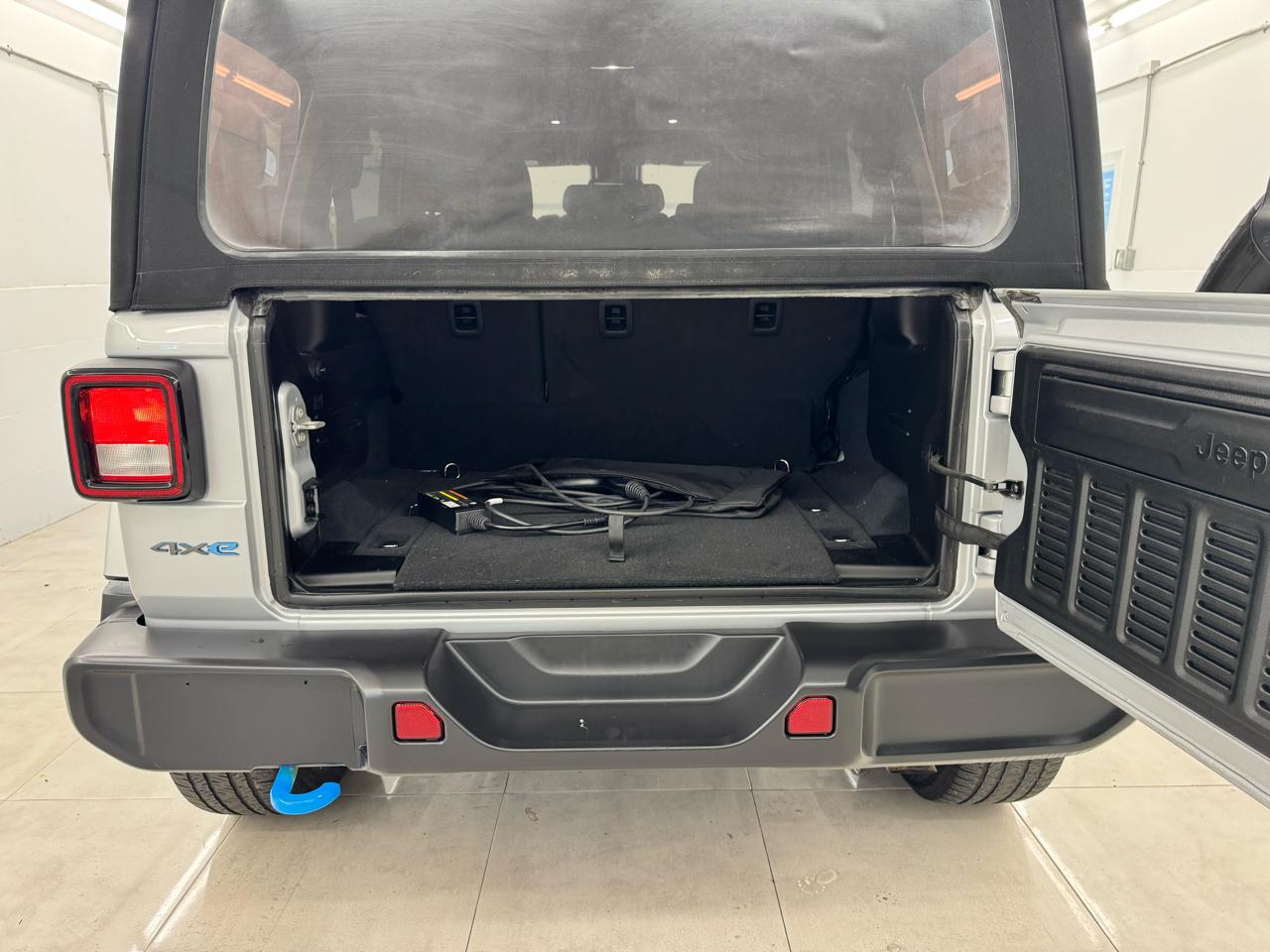 Jeep Wrangler 4xe Sport S 4x4 2024
