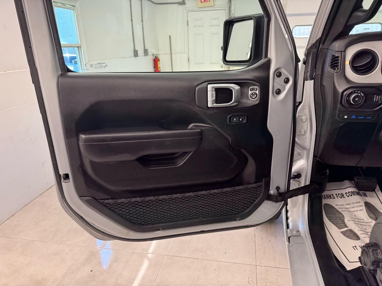 Jeep Wrangler 4xe Sport S 4x4 2024