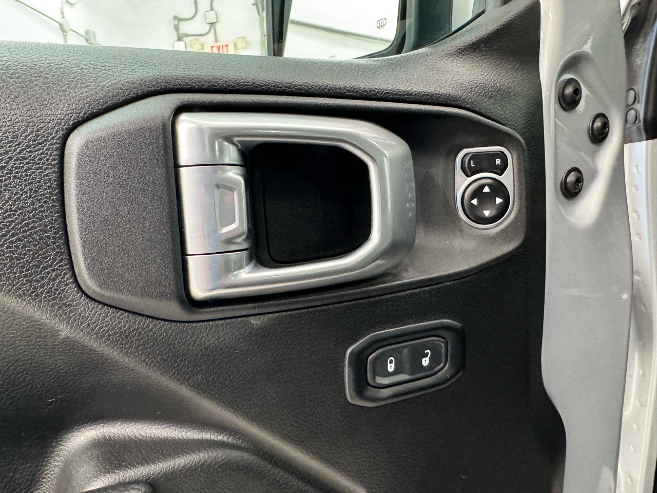 Jeep Wrangler 4xe Sport S 4x4 2024