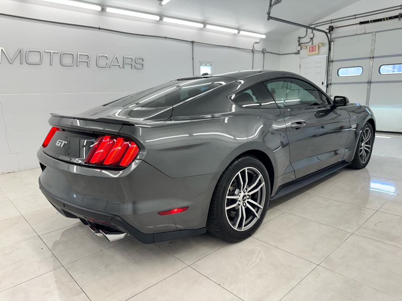 Ford Mustang 2dr Fastback GT 2016