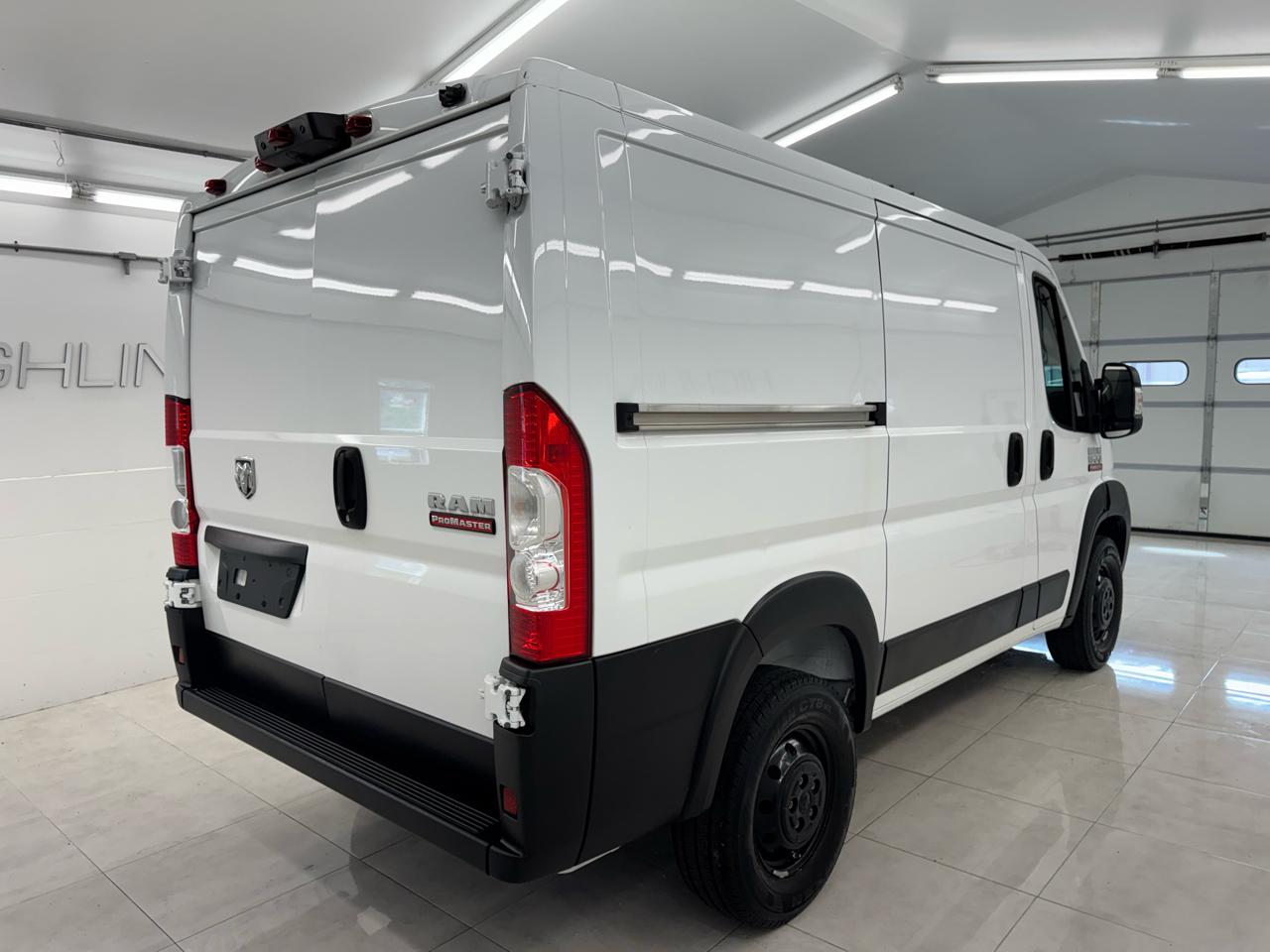 RAM ProMaster Cargo Van 1500 Low Roof 118" WB 2021