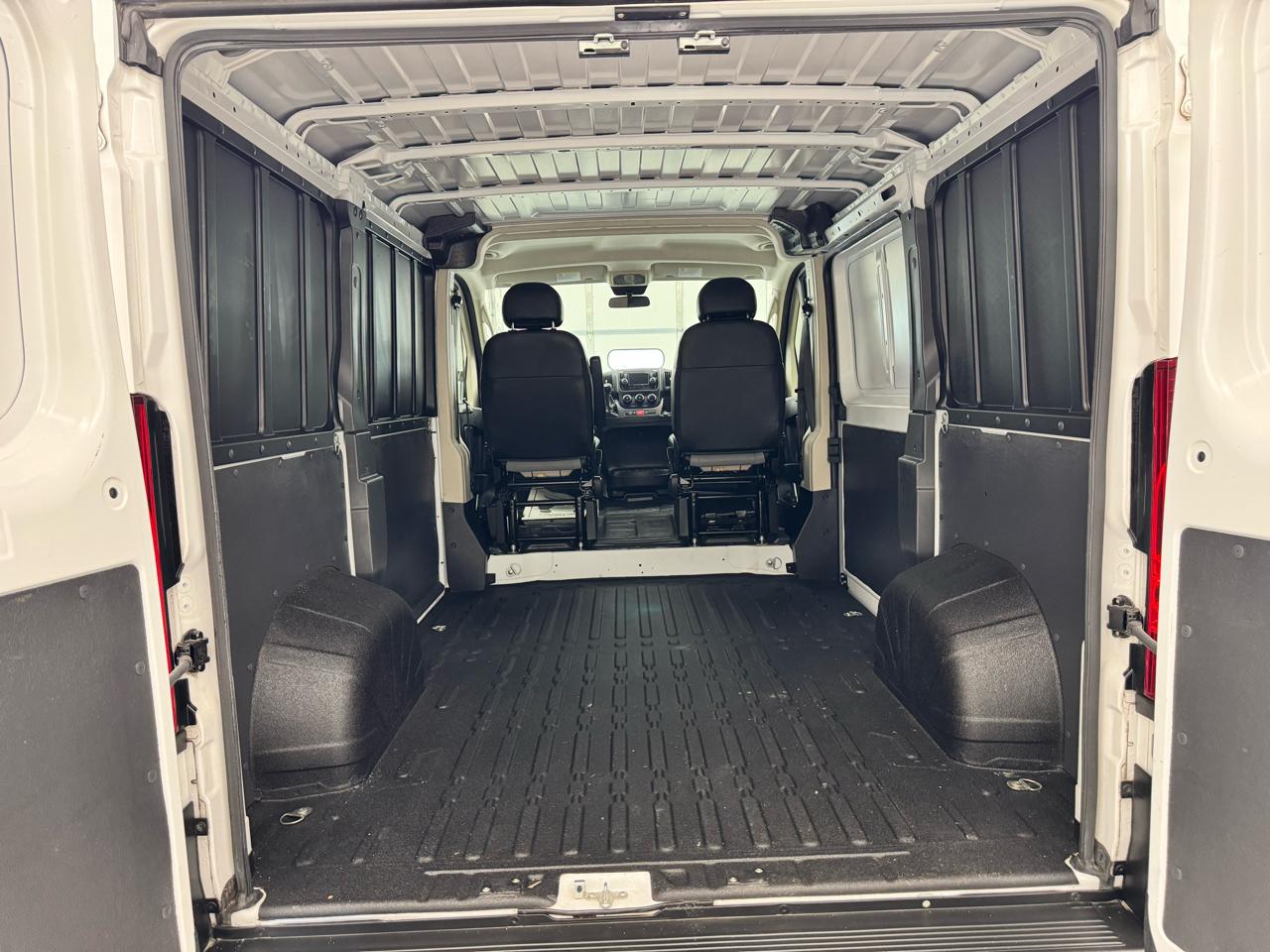 RAM ProMaster Cargo Van 1500 Low Roof 118" WB 2021