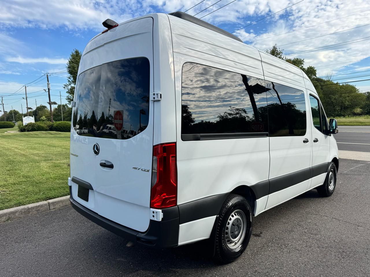 Mercedes-Benz Sprinter Passenger Van 2500 Standard Roof I4 Diesel 144" RWD 2024