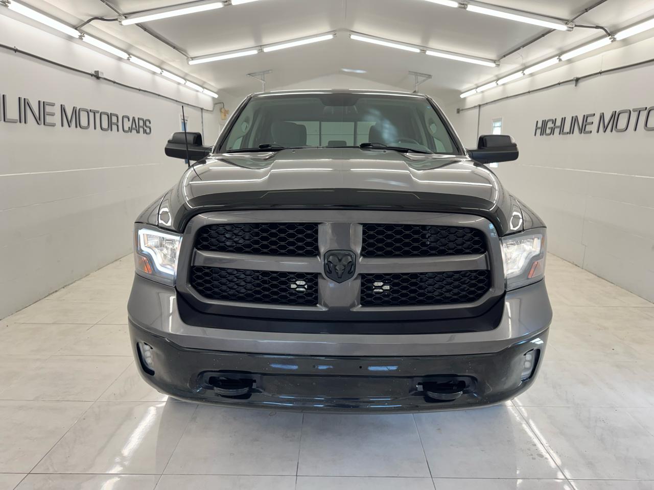 RAM 1500 Outdoorsman 4x4 Crew Cab 5'7" Box 2018