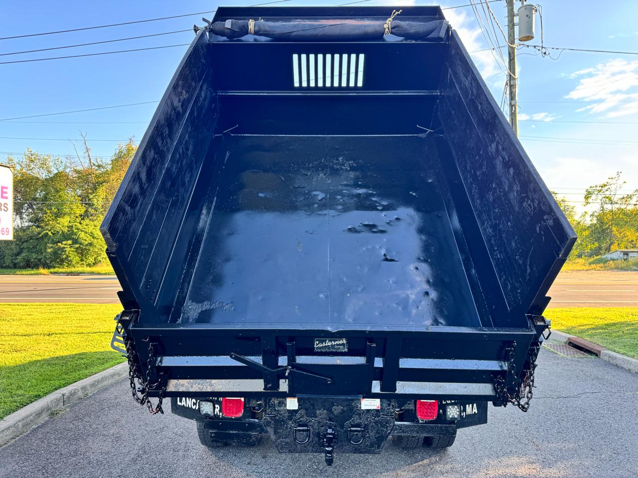 GMC Sierra 3500HD CC 4WD Reg Cab 146" WB, 60" CA Pro 2022