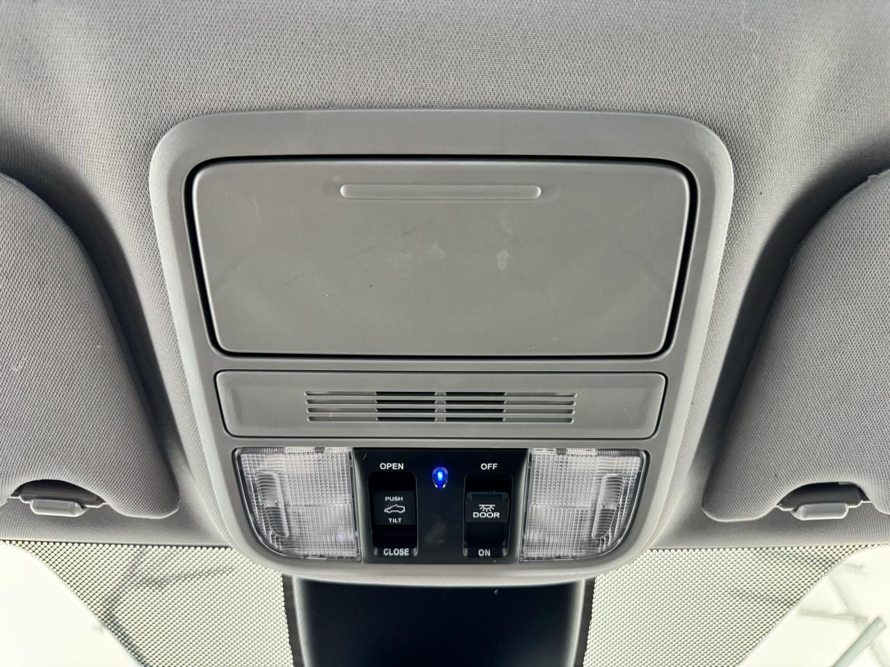 Honda Odyssey EX-L Auto 2024