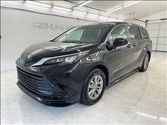 2024 Toyota Sienna 