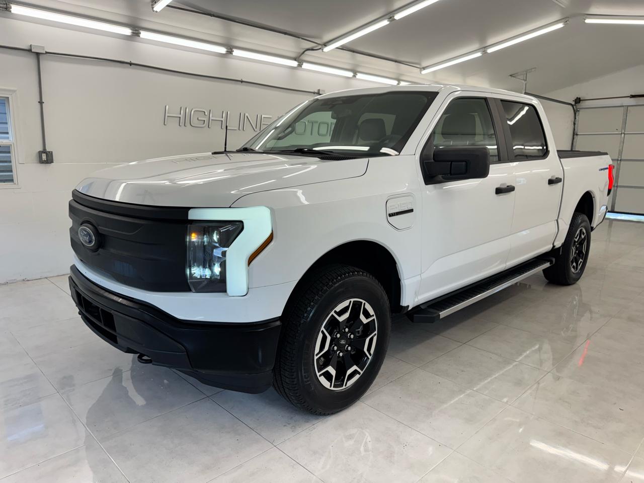 Ford F-150 Lightning LARIAT 4WD SuperCrew 5.5' Box 2022