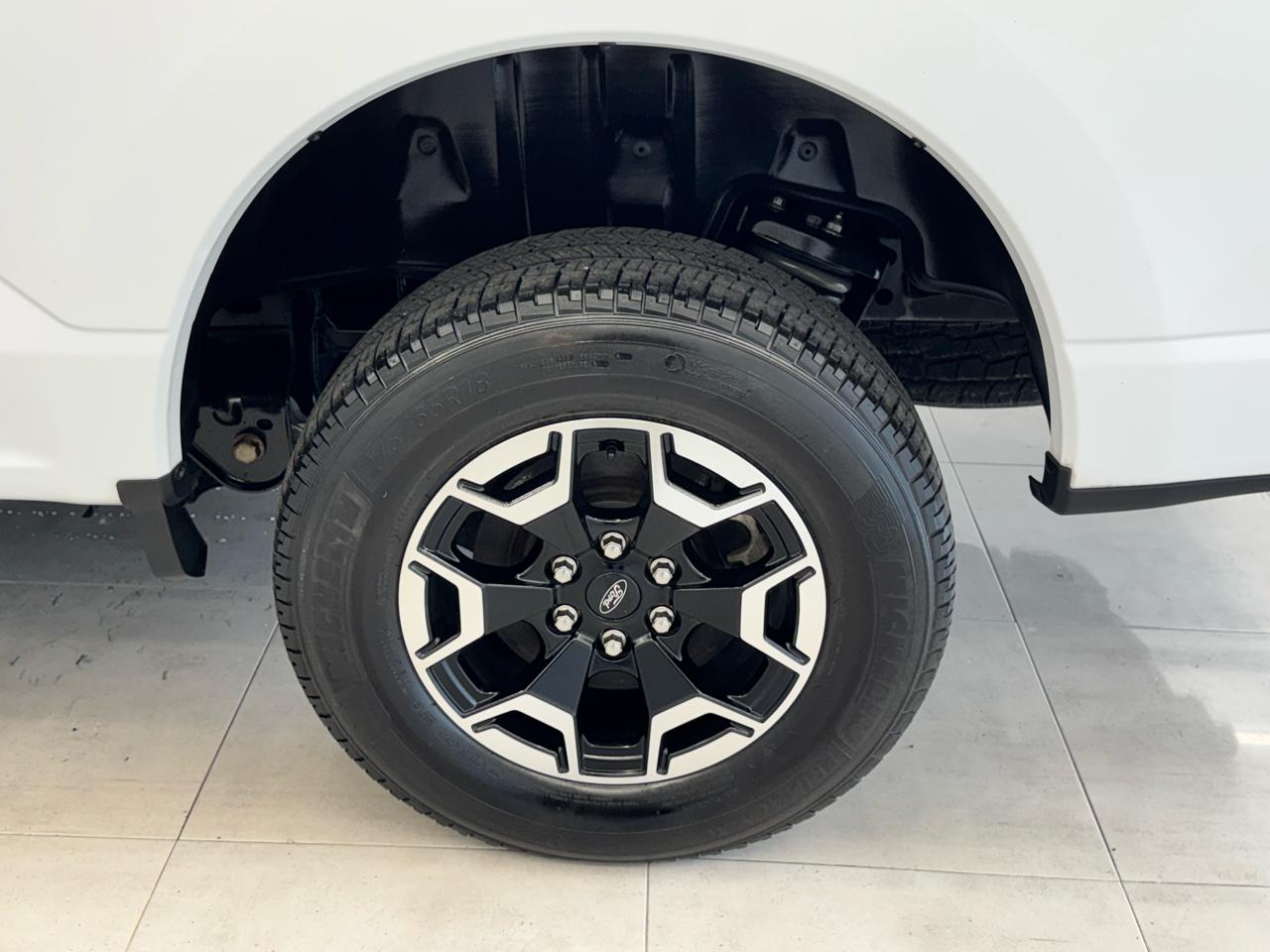 Ford F-150 Lightning LARIAT 4WD SuperCrew 5.5' Box 2022