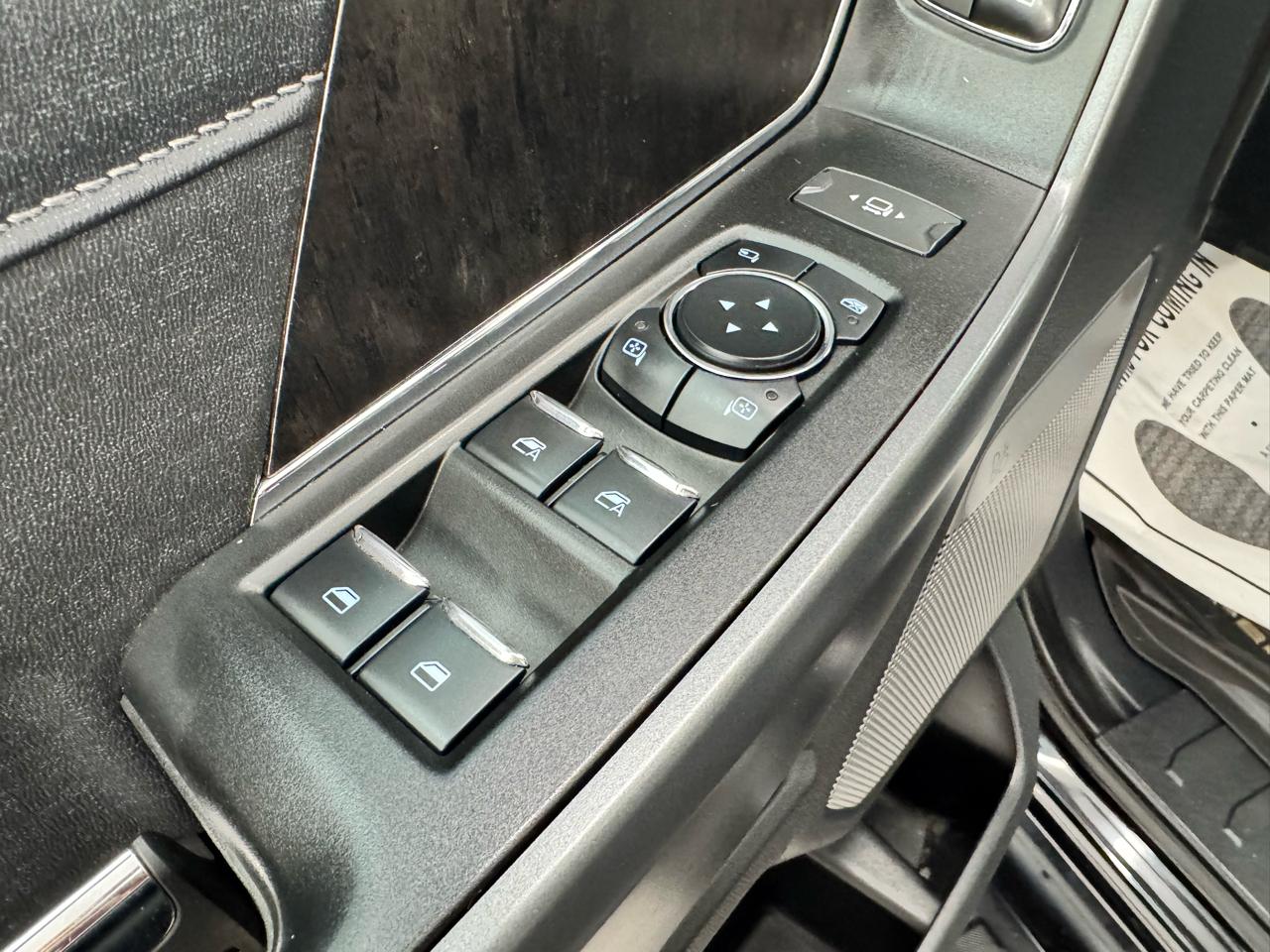 Ford Super Duty F-350 SRW Lariat 4WD SuperCab 8' Box 2023