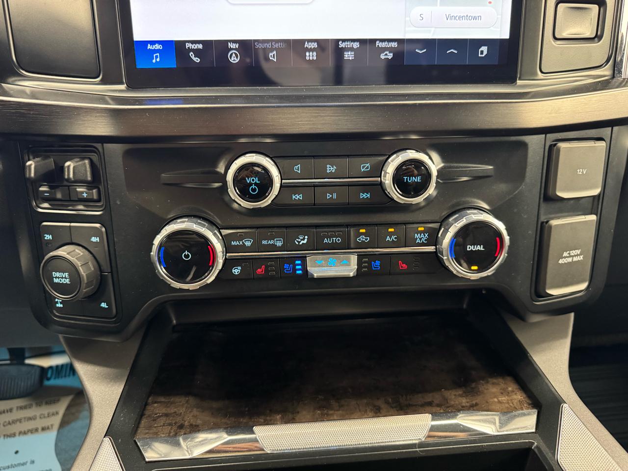 Ford Super Duty F-350 SRW Lariat 4WD SuperCab 8' Box 2023