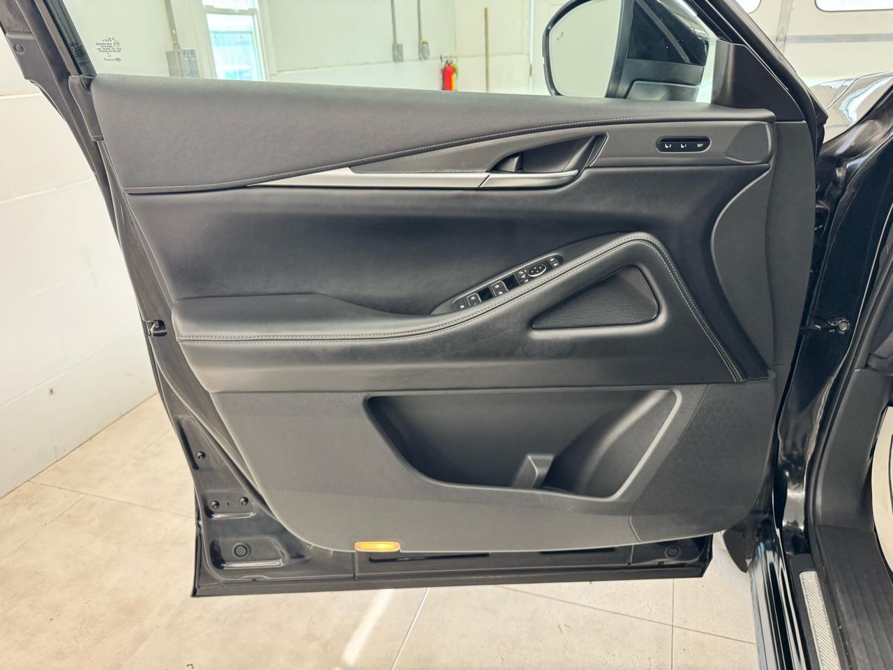 Infiniti QX60 LUXE AWD 2023