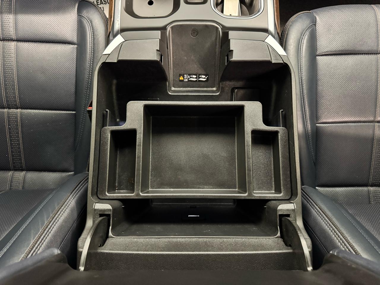 Chevrolet Silverado 1500 4WD Crew Cab 147" High Country 2023