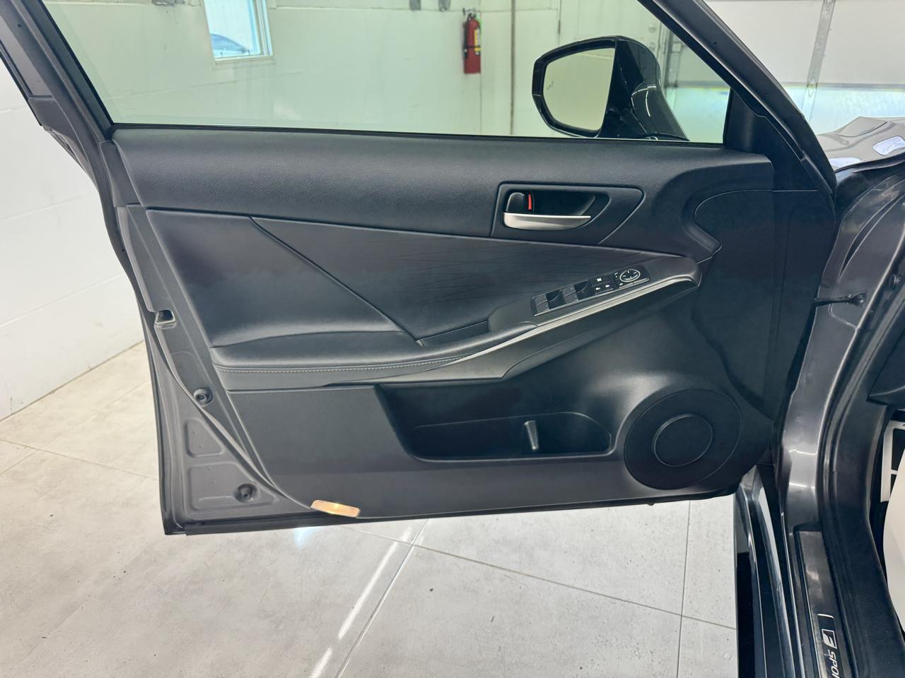Lexus IS IS 350 F Sport AWD 2021
