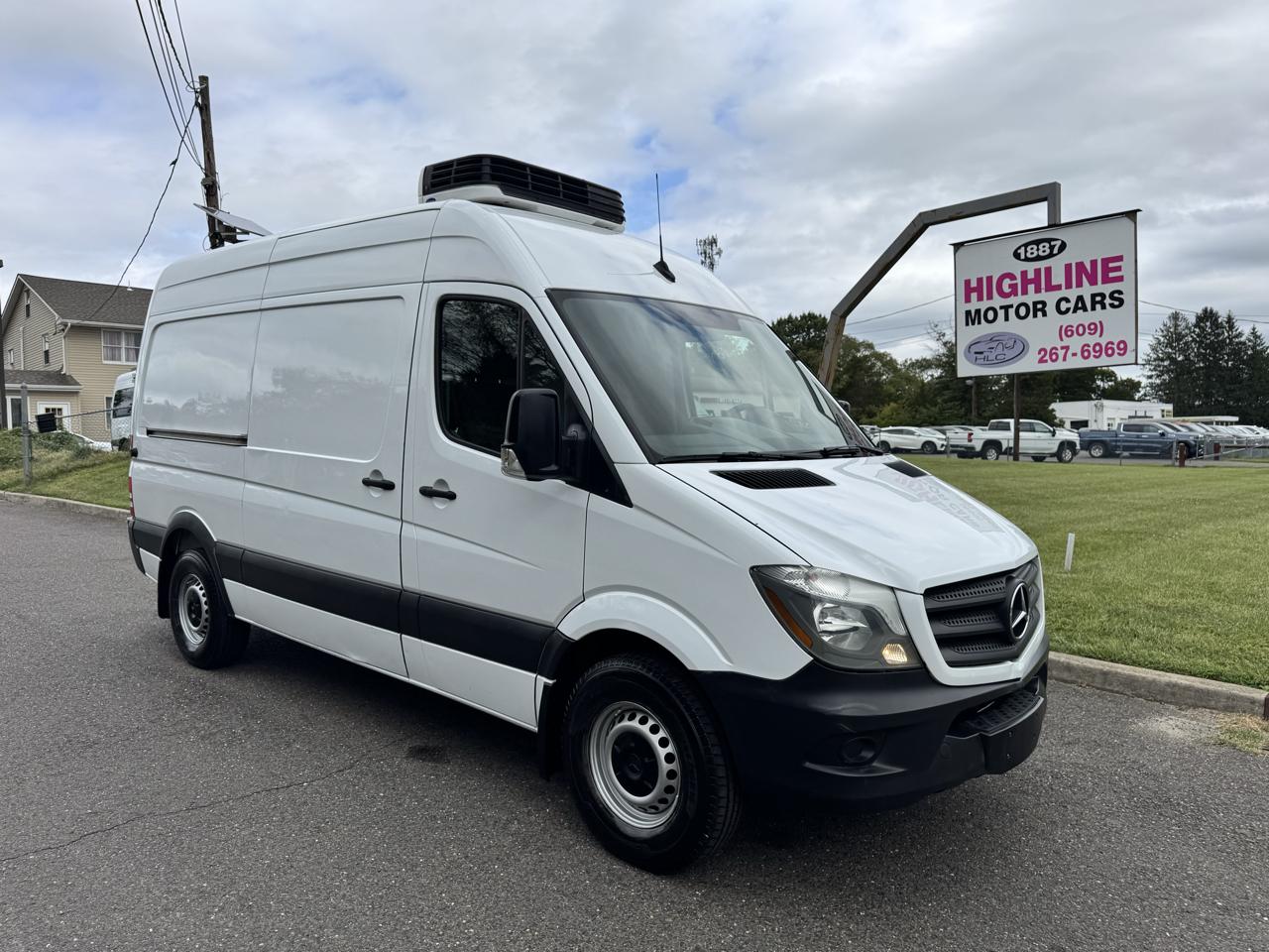 Mercedes-Benz Sprinter Cargo Van 2500 Standard Roof V6 144" Worker RWD 2018