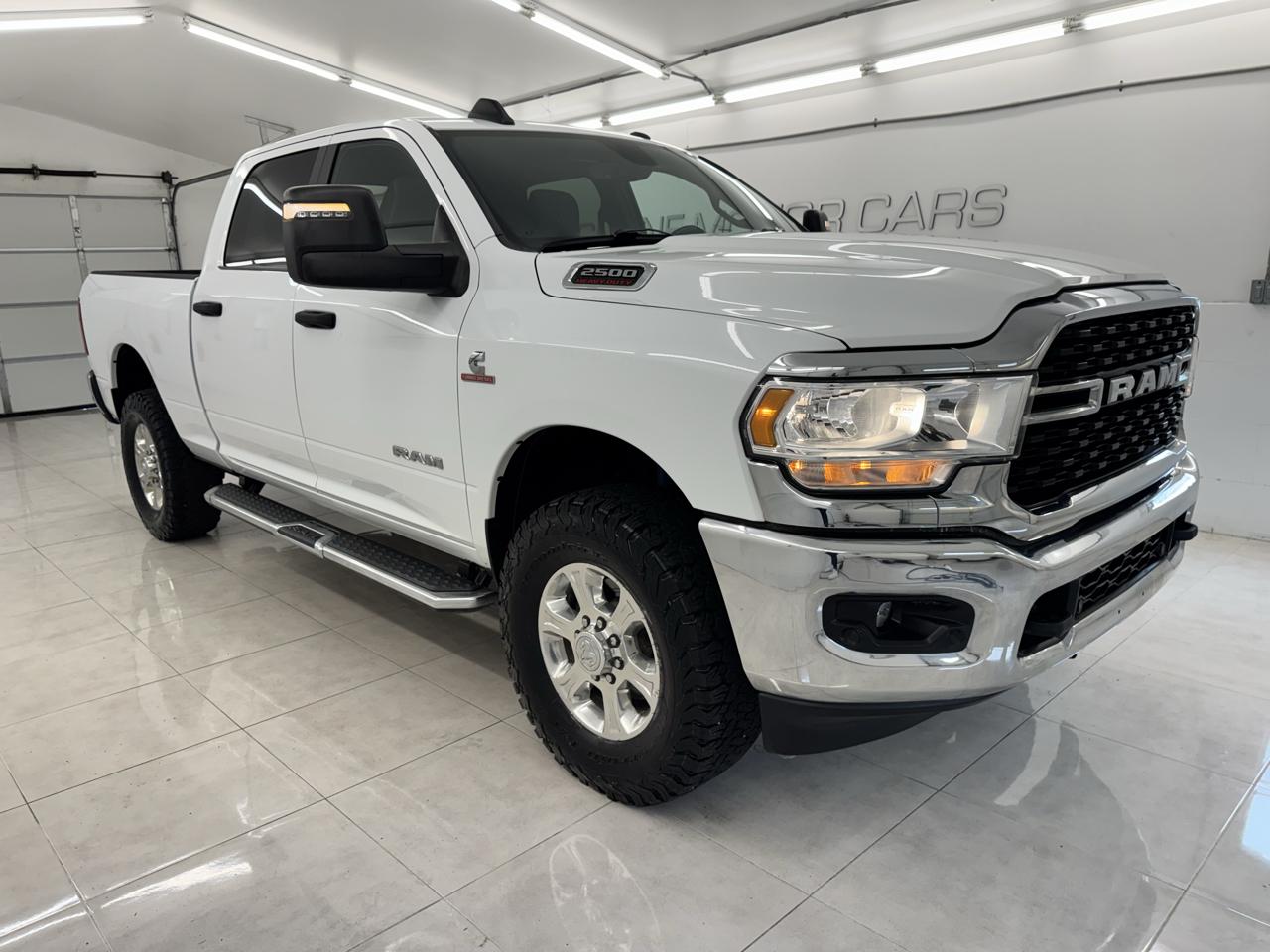 RAM 2500 Big Horn 4x4 Crew Cab 6'4" Box 2024