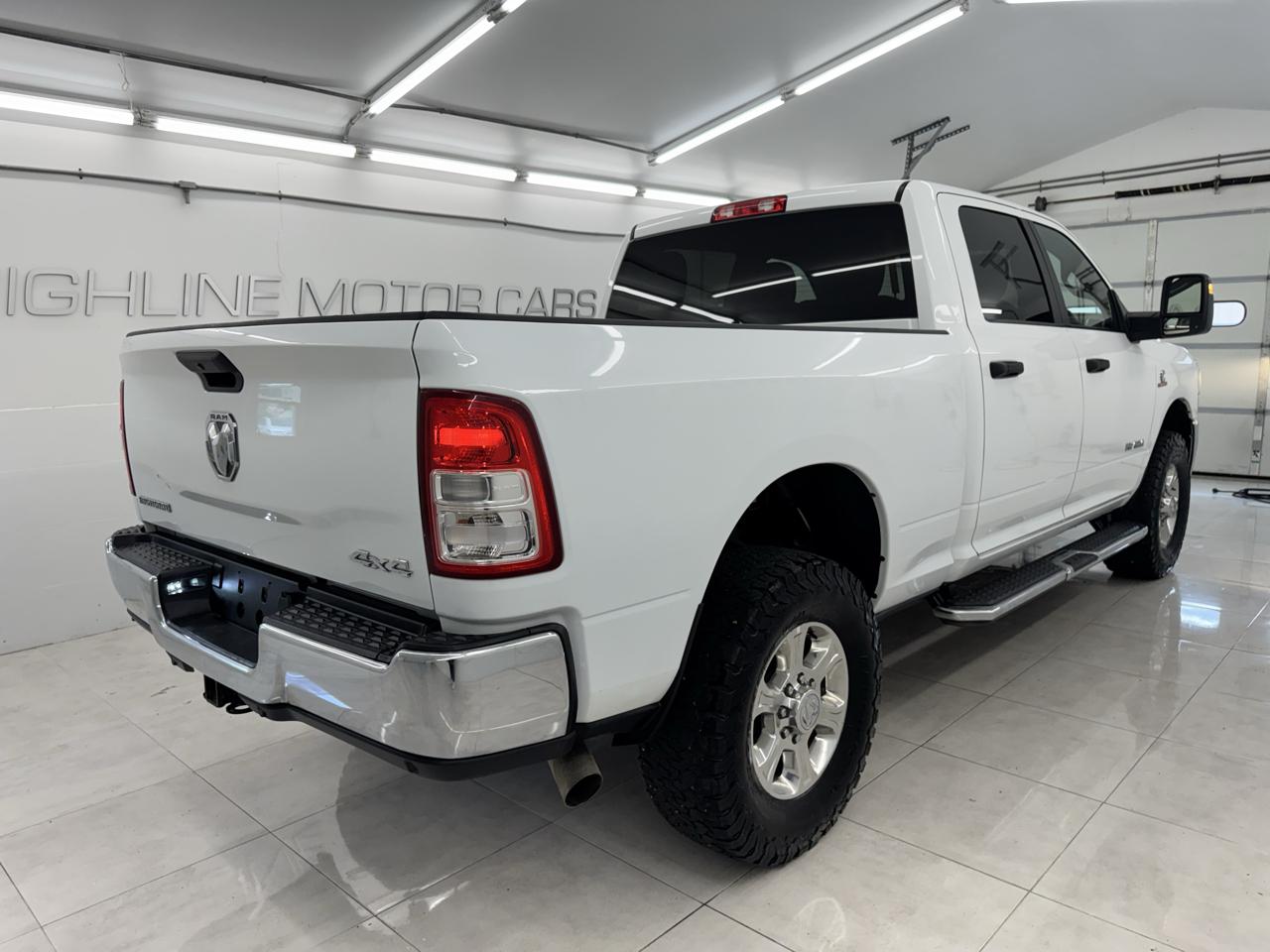 RAM 2500 Big Horn 4x4 Crew Cab 6'4" Box 2024