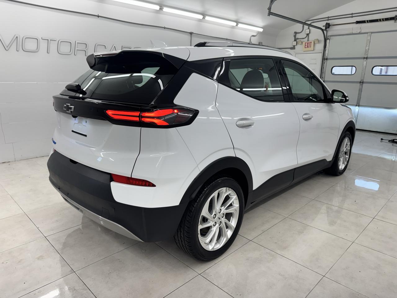 Chevrolet Bolt EUV FWD 4dr LT 2023