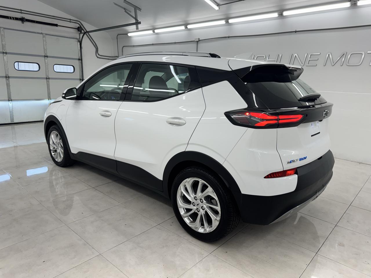 Chevrolet Bolt EUV FWD 4dr LT 2023