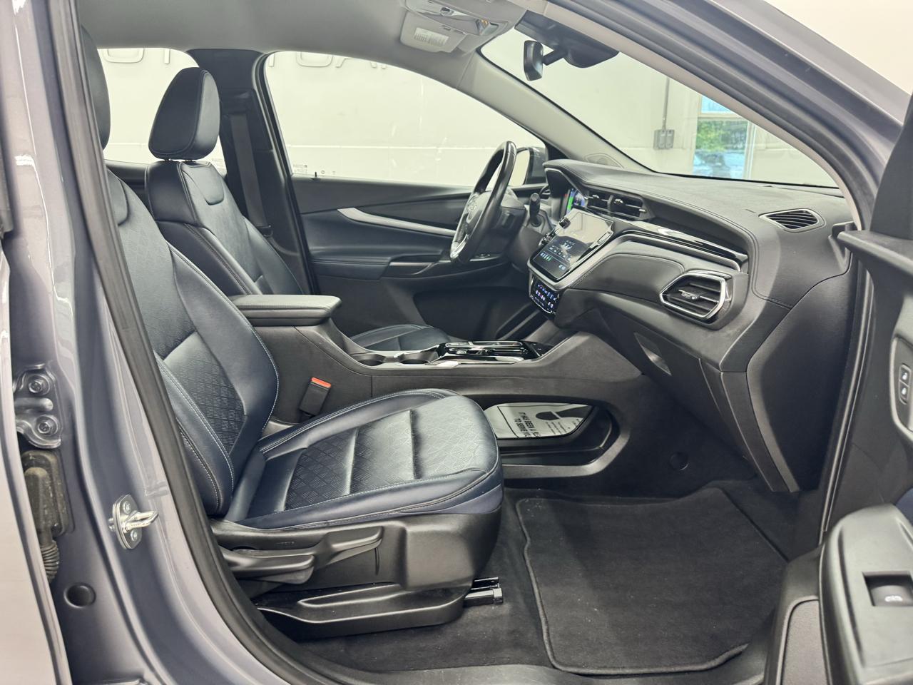 Chevrolet Bolt EUV FWD 4dr LT 2023