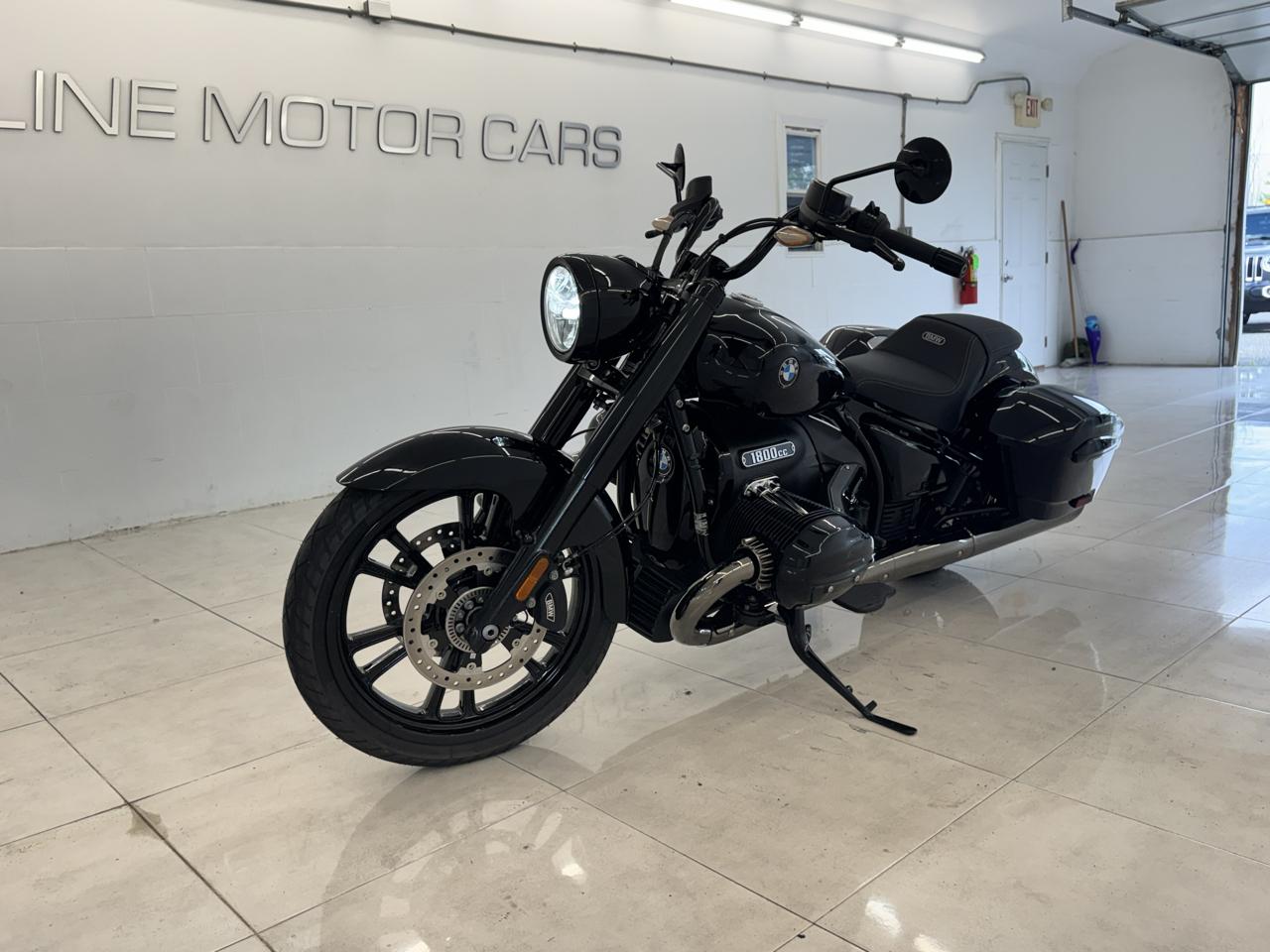 BMW R18  2024