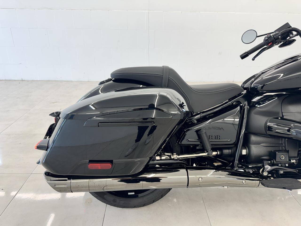 BMW R18  2024