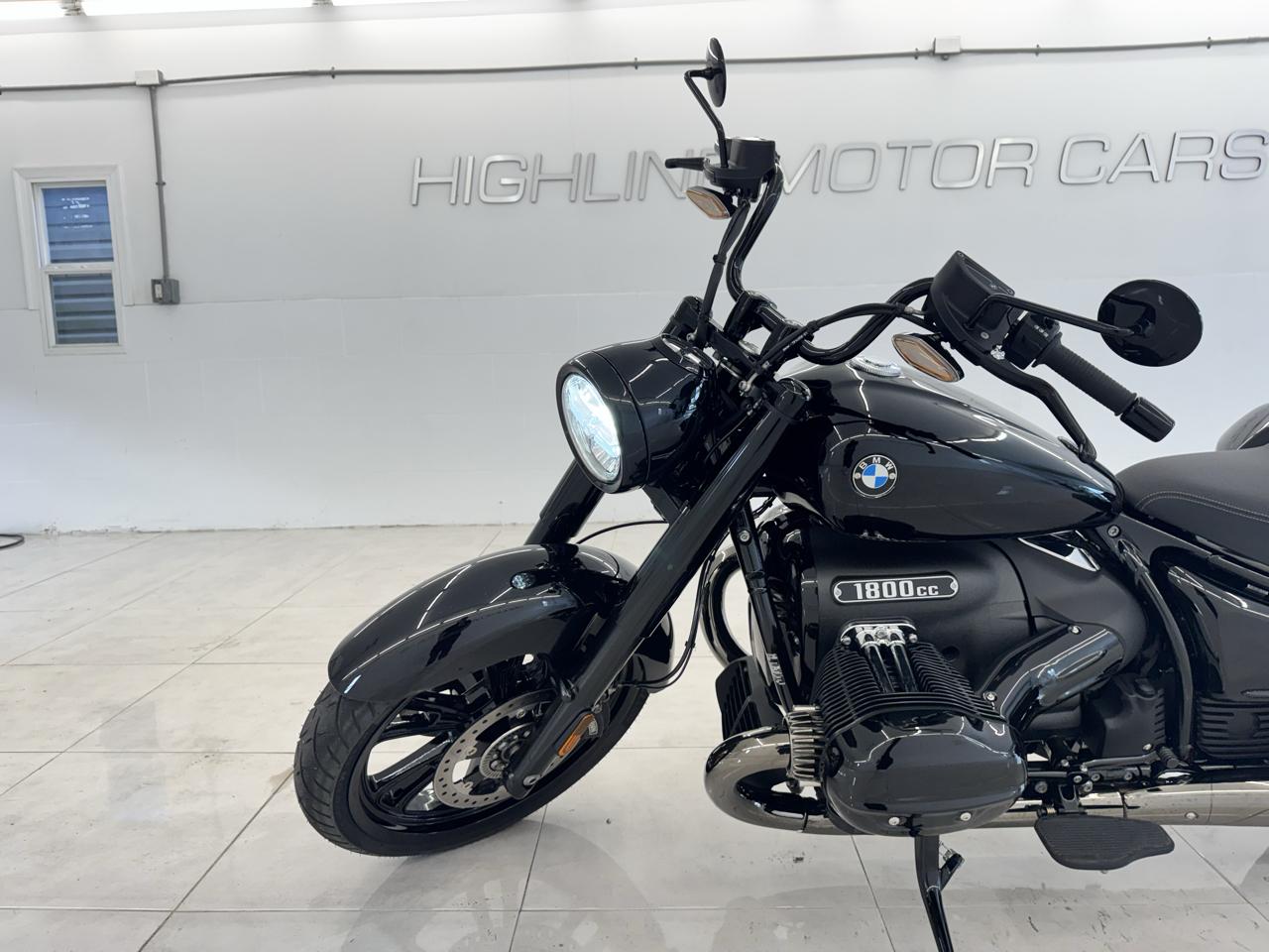 BMW R18  2024