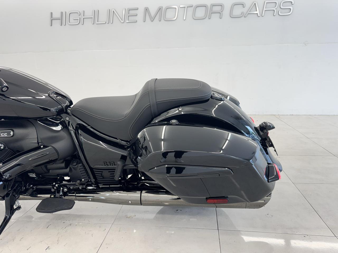 BMW R18  2024