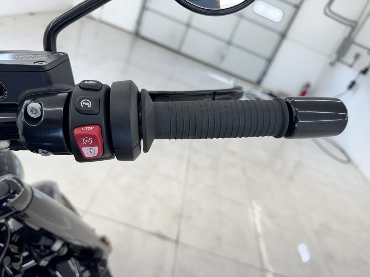 BMW R18  2024
