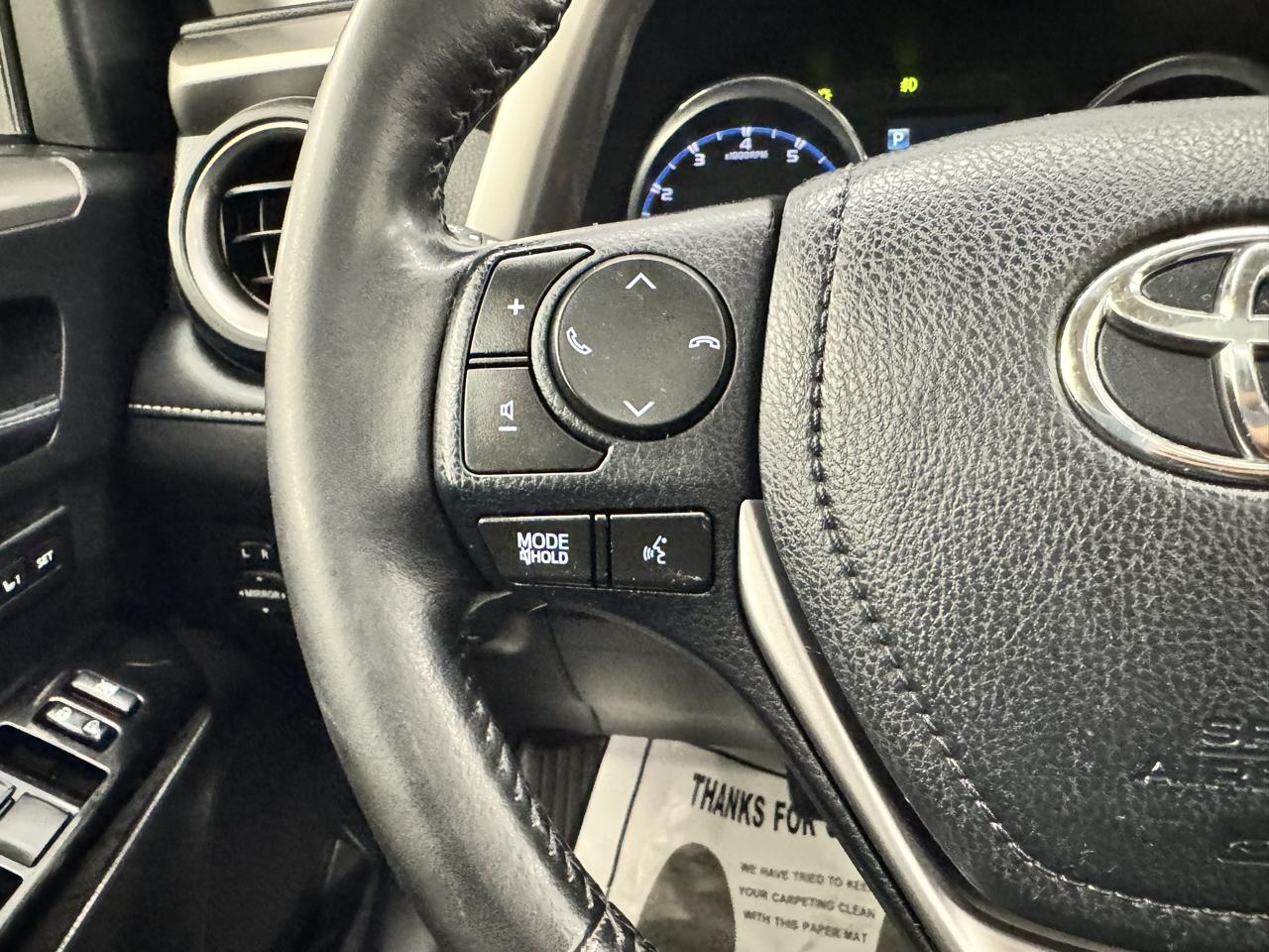 Toyota RAV4 Limited AWD (Natl) 2017