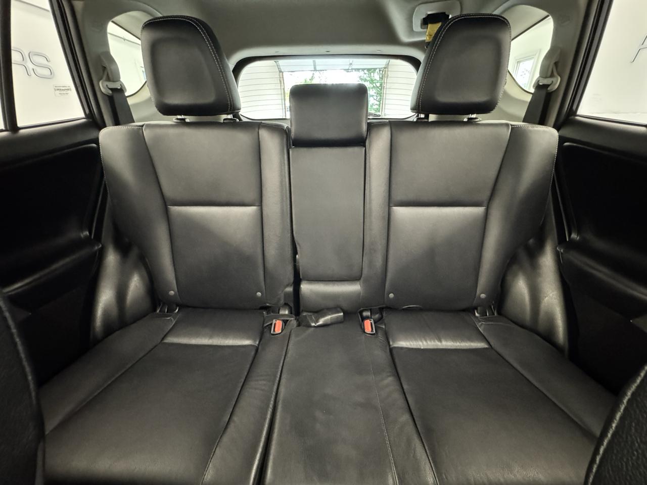 Toyota RAV4 Limited AWD (Natl) 2017