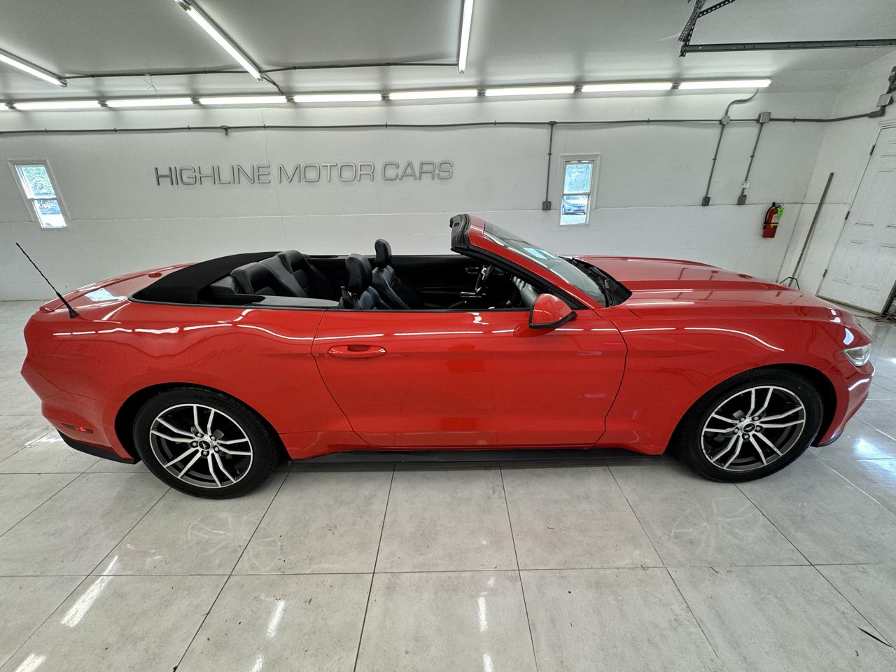 Ford Mustang EcoBoost Premium Convertible 2017