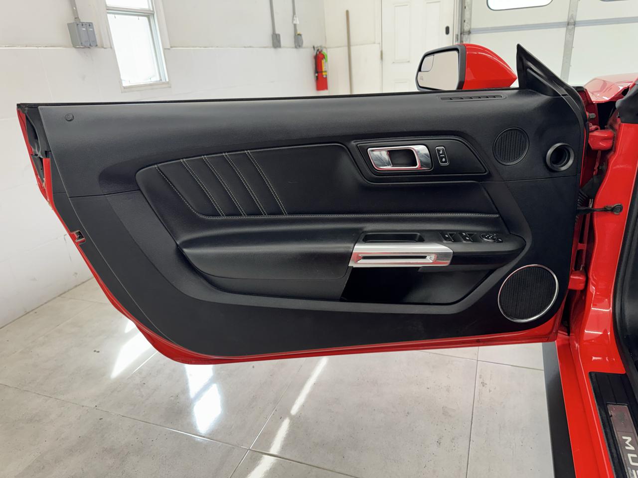Ford Mustang EcoBoost Premium Convertible 2017