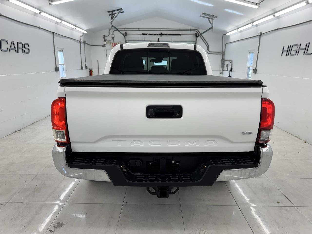 Toyota Tacoma 2WD TRD Off Road Double Cab 5' Bed V6 AT (Natl) 2019